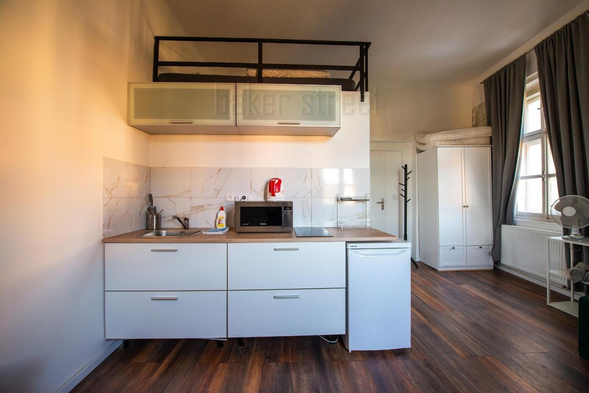 Stylish With Bunk Bed Appartamento Praga